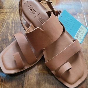 Toms 7.5  NWT Freya